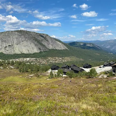 Authentic Life With Loefjell View 別荘 Rysstad