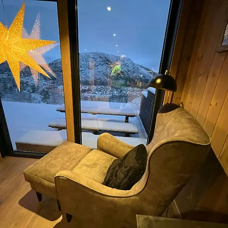Authentic Cabin Life With Loefjell View Hébergement de vacances Rysstad