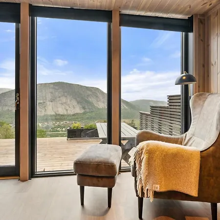 Сasa de vacaciones Authentic Life With Loefjell View *