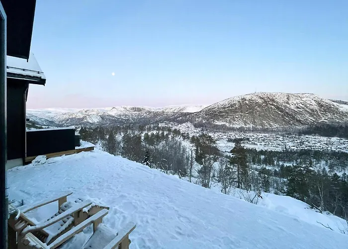 Authentic Cabin Life With Loefjell View Hébergement de vacances