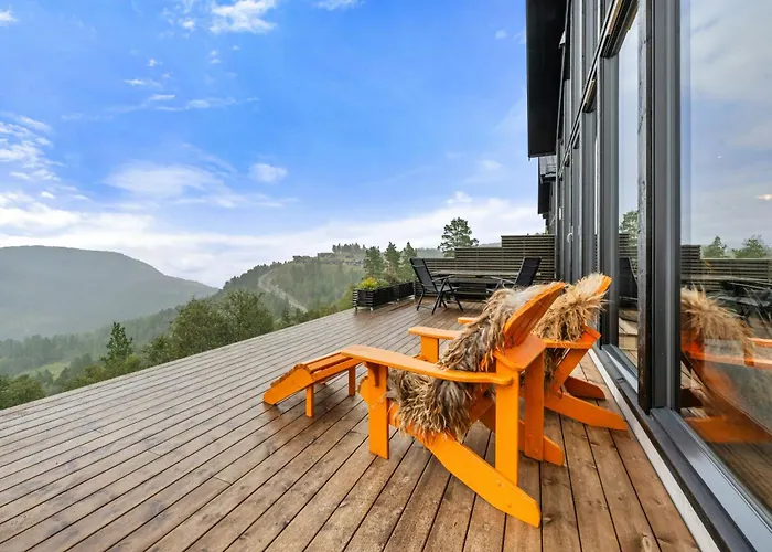 Authentic Cabin Life With Loefjell View