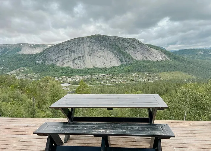 Authentic Cabin Life With Loefjell View Hébergement de vacances Rysstad