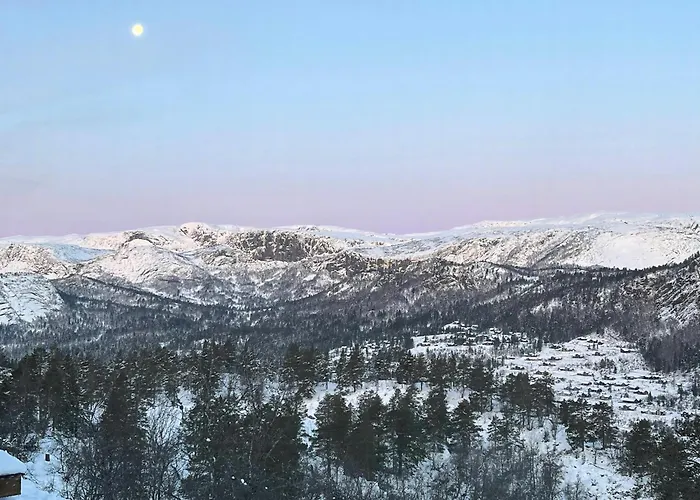 Authentic Cabin Life With Loefjell View *